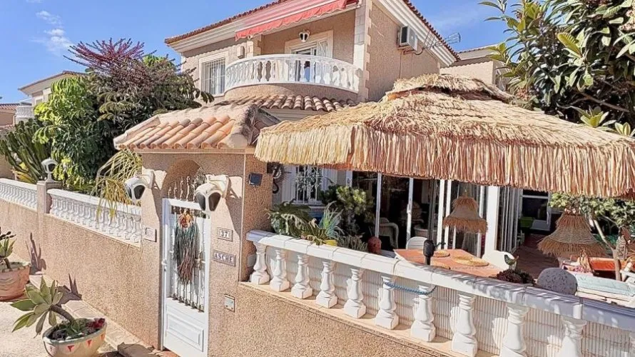 2 bedrooms villa for sale, Torrevieja, Spain No. 2458 № 24
