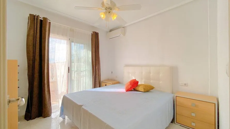3 bedrooms house for sale, Torrevieja, Spain No. 2478 № 16