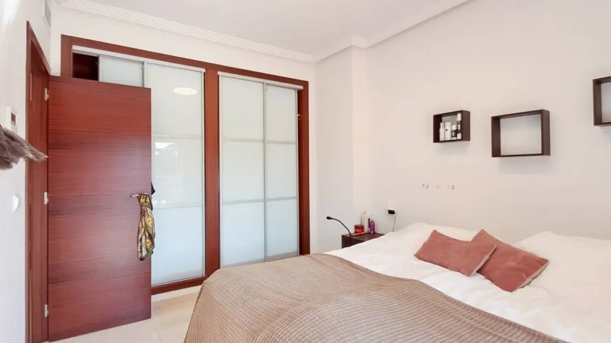 2 bedrooms apartment for sale, La Zenia, Spain No. 2447 № 13