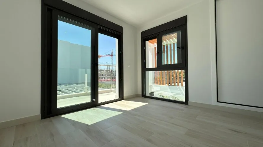 4 bedrooms villa for sale, Mutxamel, Spain No. 2438 № 12