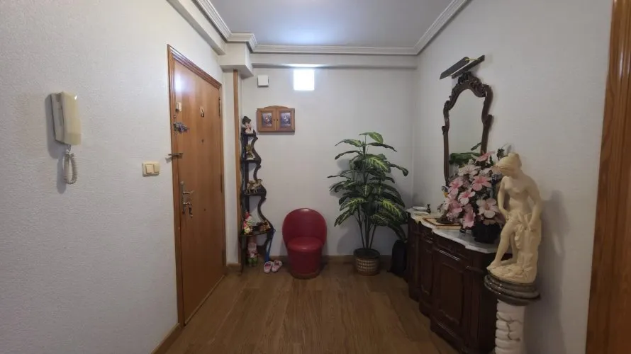 3 bedrooms apartment for sale, Torrevieja, Spain No. 2378 № 24