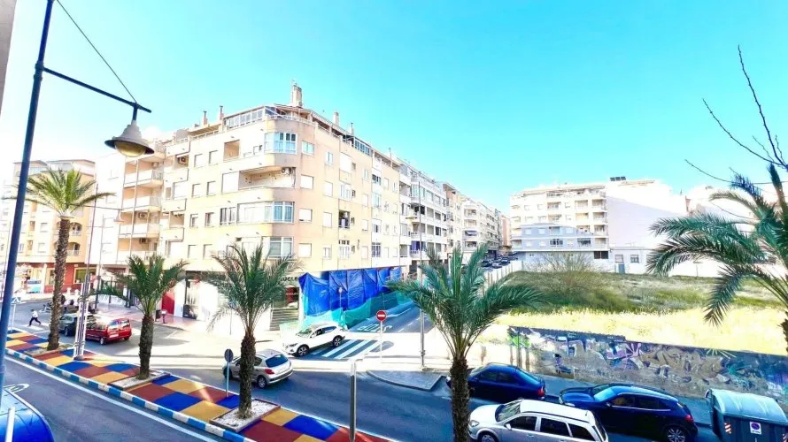 33m² apartment for sale, Torrevieja, Spain No. 2397 № 2