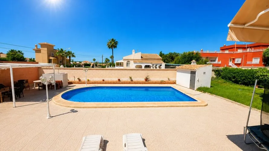 200m² villa for sale, Torrevieja, Spain No. 2393 № 10