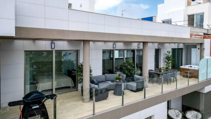 129m² apartment for sale, Torrevieja, Spain No. 2326