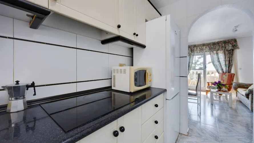 70m² apartment for sale, Torrevieja, Spain No. 2317 № 18