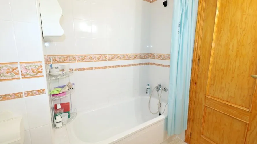 2 bedrooms apartment for sale, Torrevieja, Spain No. 2483 № 14