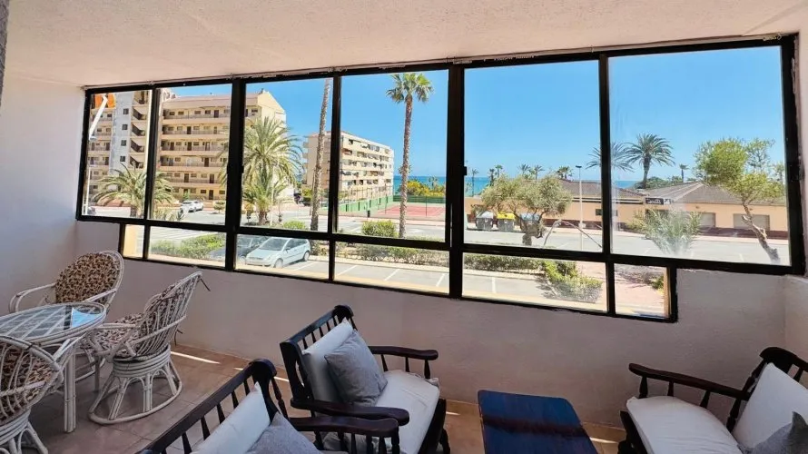 80m² apartment for sale, Torrevieja, Spain No. 2437 № 4