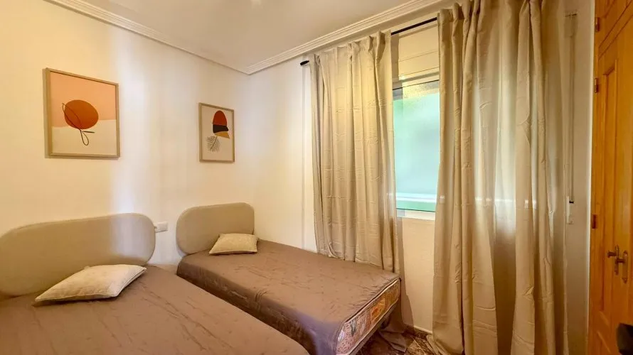 2 bedrooms apartment for sale, Torrevieja, Spain No. 2334 № 8