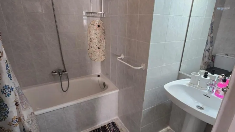 2 bedrooms apartment for sale, Torrevieja, Spain No. 2404 № 1
