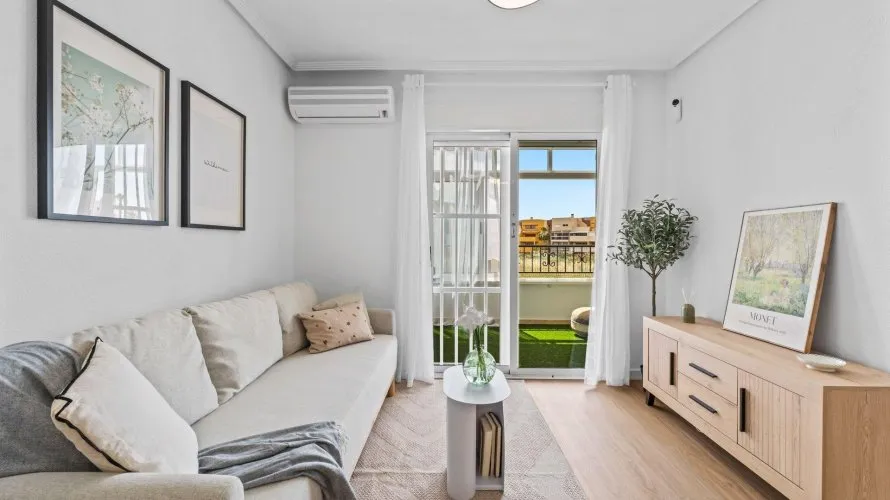 69m² apartment for sale, Torrevieja, Spain No. 2455