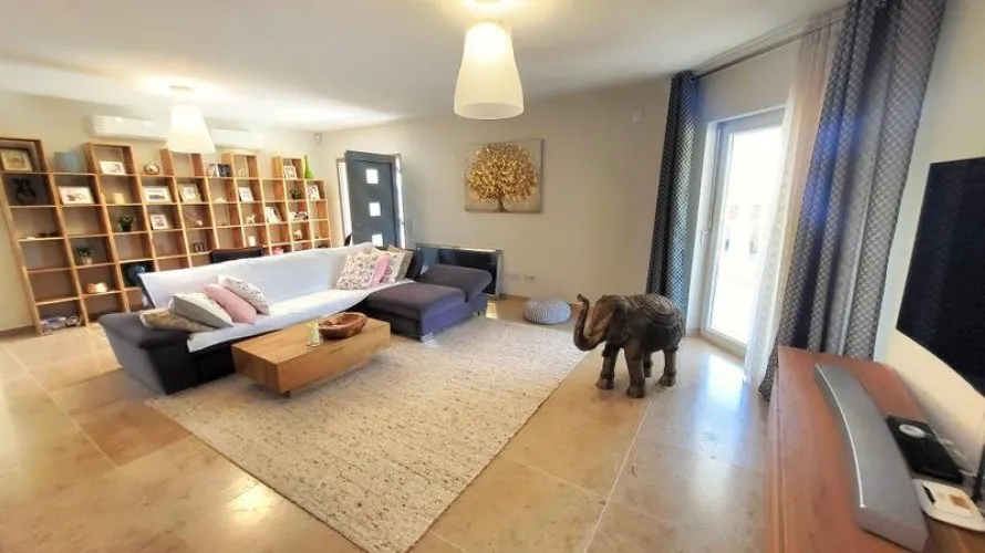 4 bedrooms villa for sale, Rojales, Spain No. 2466 № 3
