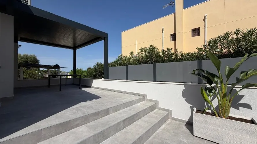 4 bedrooms villa for sale, Torrevieja, Spain No. 2435 № 12