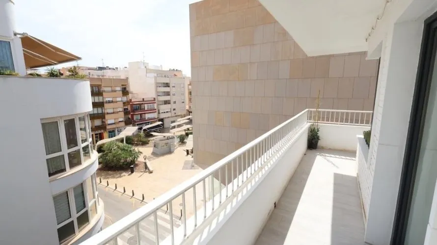 3 bedrooms penthouse for sale, Torrevieja, Spain No. 2472 № 13