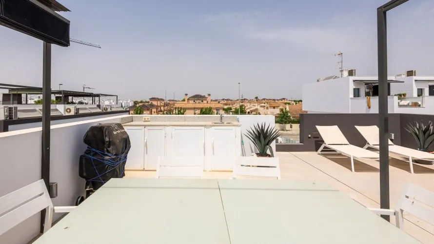66m² apartment for sale, Pilar de la Horadada, Spain No. 2375 № 1