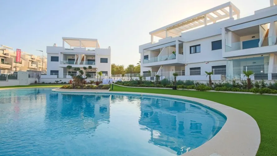 75m² apartment for sale, Los Balcones, Spain No. 2325 № 1