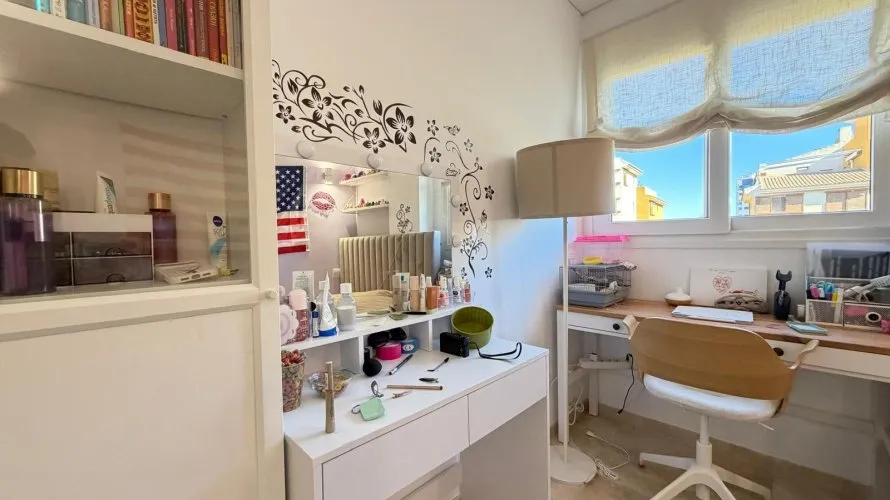 3 bedrooms apartment for sale, Torrevieja, Spain No. 2628 № 1