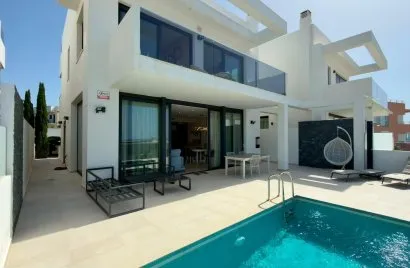4 bedrooms villa for sale, Calpe, Spain No. 2502