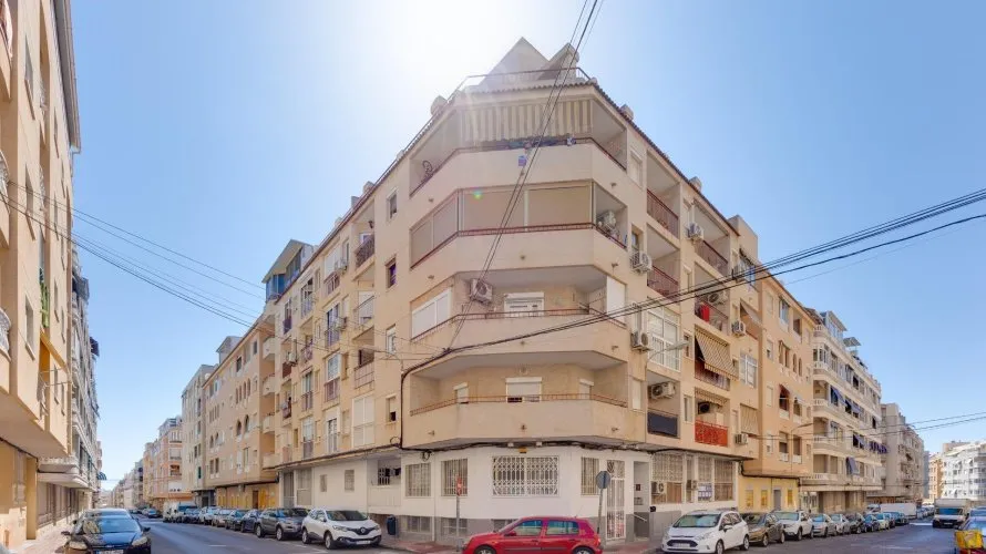 24m² apartment for sale, Torrevieja, Spain No. 2576 № 6