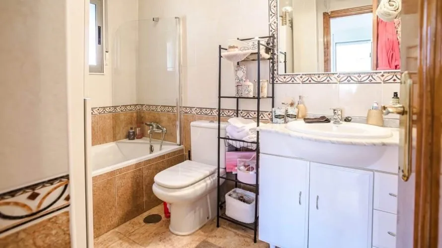 3 bedrooms villa for sale, Guardamar del Segura, Spain No. 2674 № 10