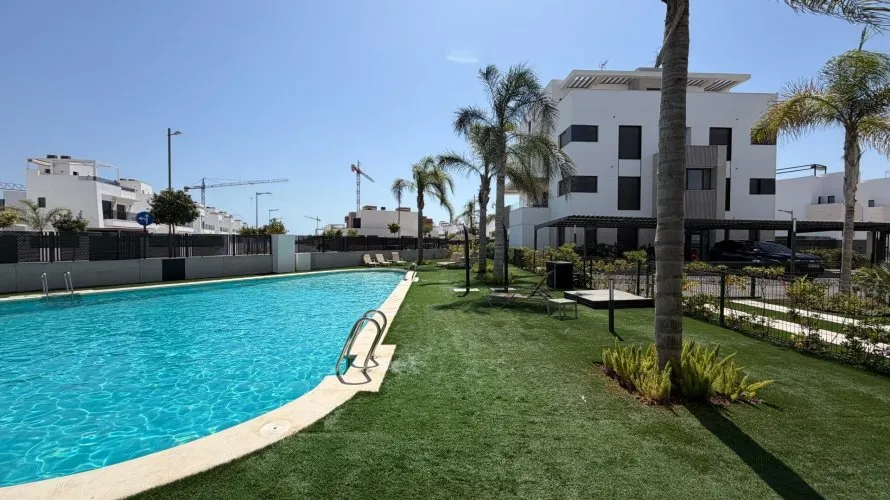 2 bedrooms apartment for sale, Los Alcazares, Spain No. 2603 № 12