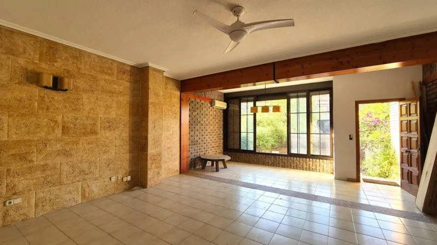 4 bedrooms house for sale, San Juan, Spain No. 2688 № 22