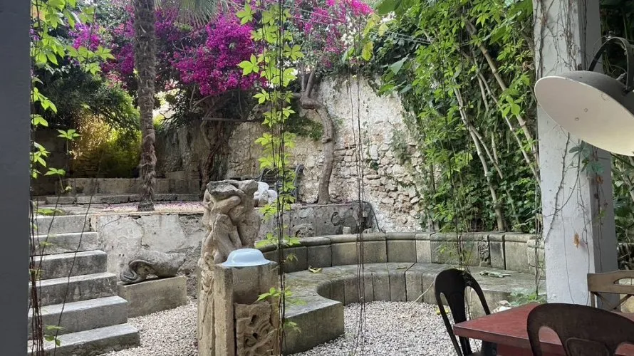 519m² house for sale, Calvarrasa de Abajo, Spain No. 2551 № 1