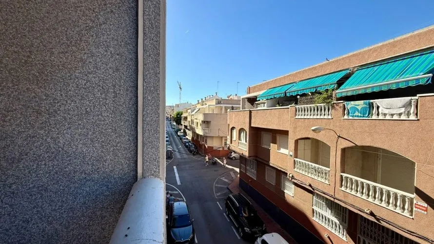 2 bedrooms apartment for sale, Torrevieja, Spain No. 2634 № 10