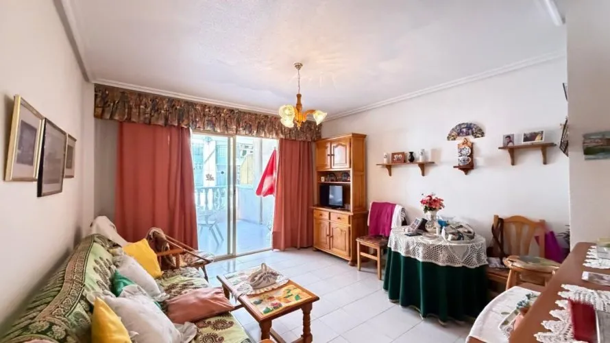 1 bedroom apartment for sale, Torrevieja, Spain No. 2686 № 12