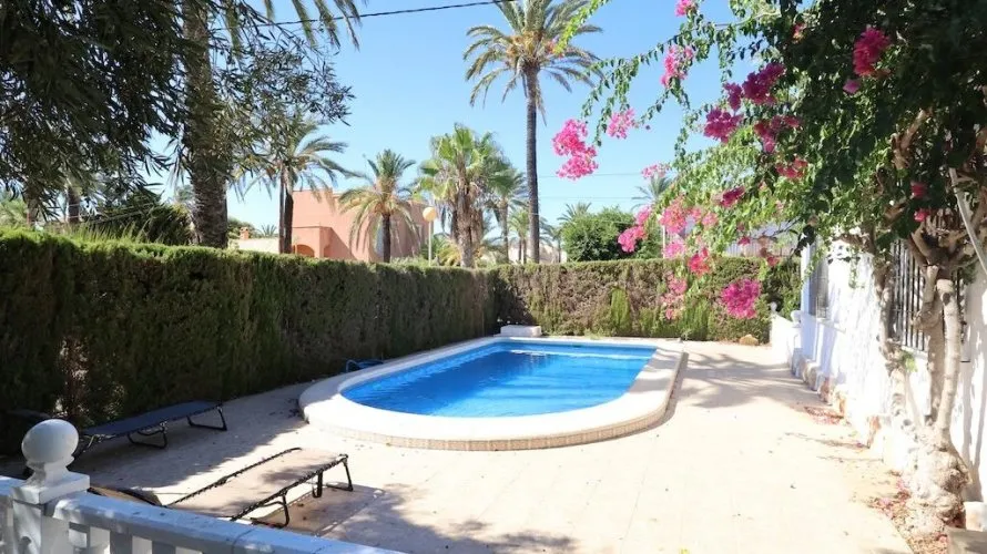 4 bedrooms apartment for sale, Cabo Roig, Spain No. 2662 № 1