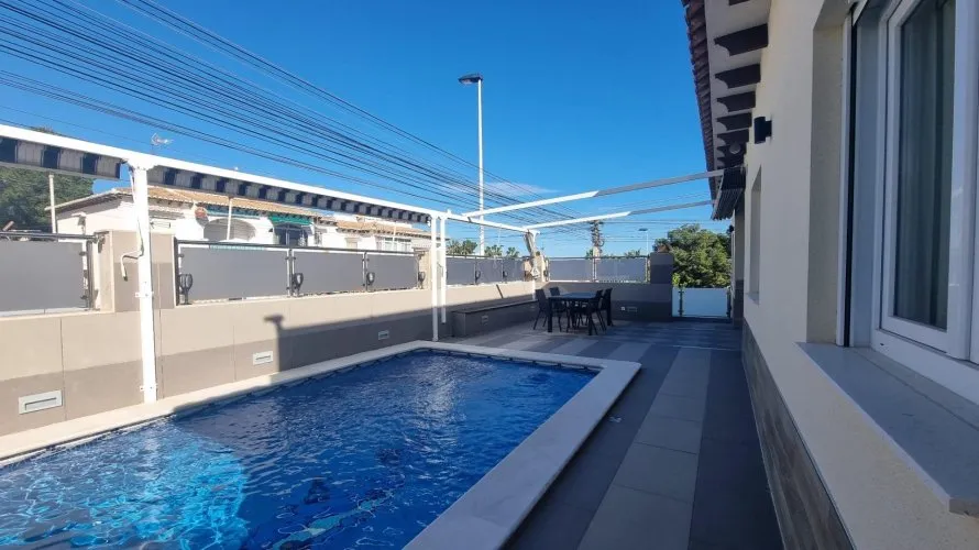 4 bedrooms villa for sale, Los Balcones, Spain No. 2580 № 27