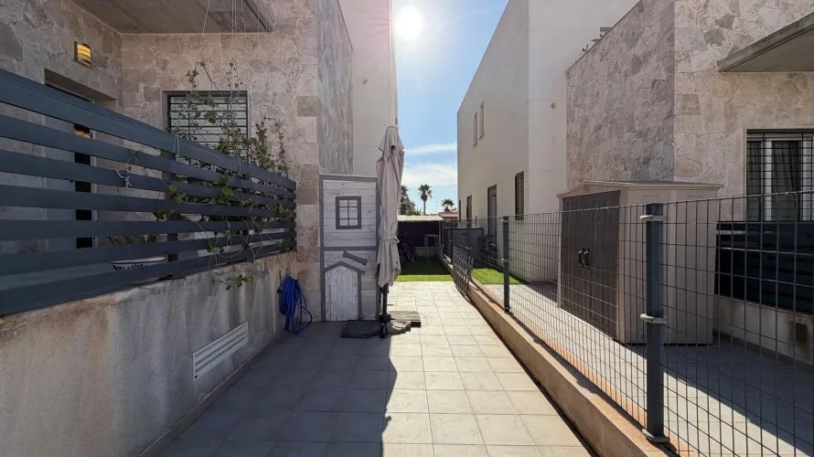 3 bedrooms house for sale, Torrevieja, Spain No. 2664 № 24