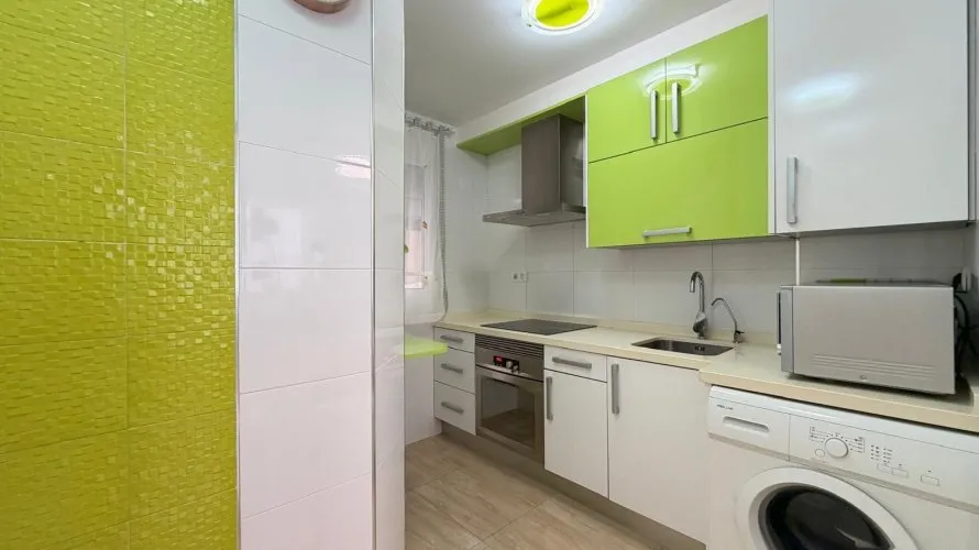 2 bedrooms apartment for sale, Torrevieja, Spain No. 2612 № 3