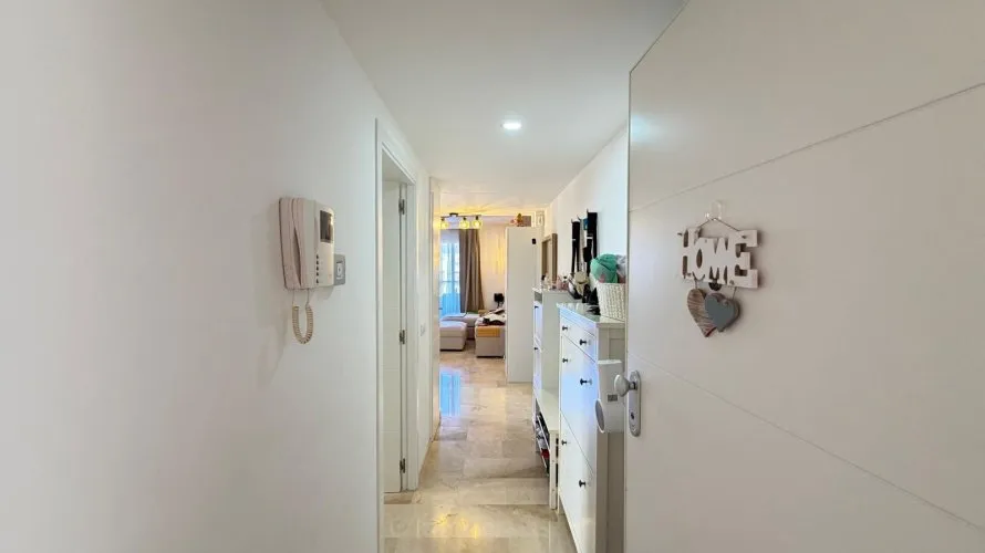 3 bedrooms apartment for sale, Torrevieja, Spain No. 2628 № 28