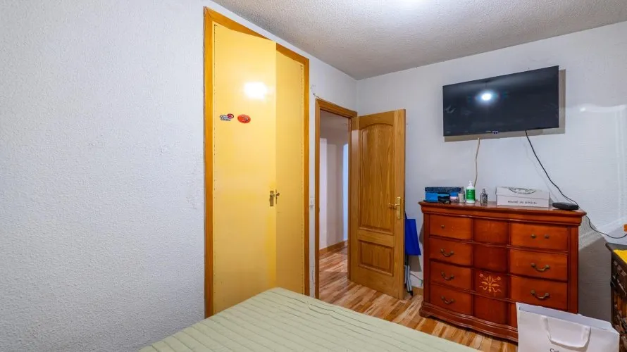 3 bedrooms apartment for sale, Alcorcon, Spain No. 2518 № 4