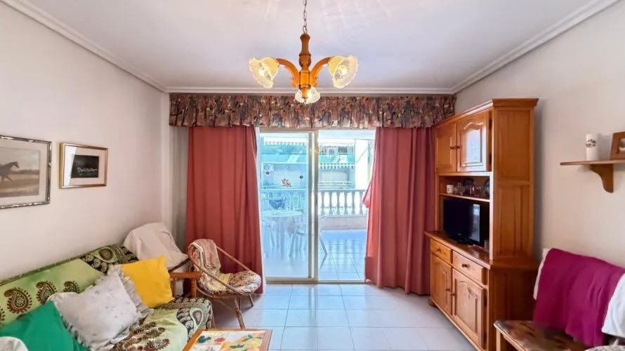 1 bedroom apartment for sale, Torrevieja, Spain No. 2686 № 11
