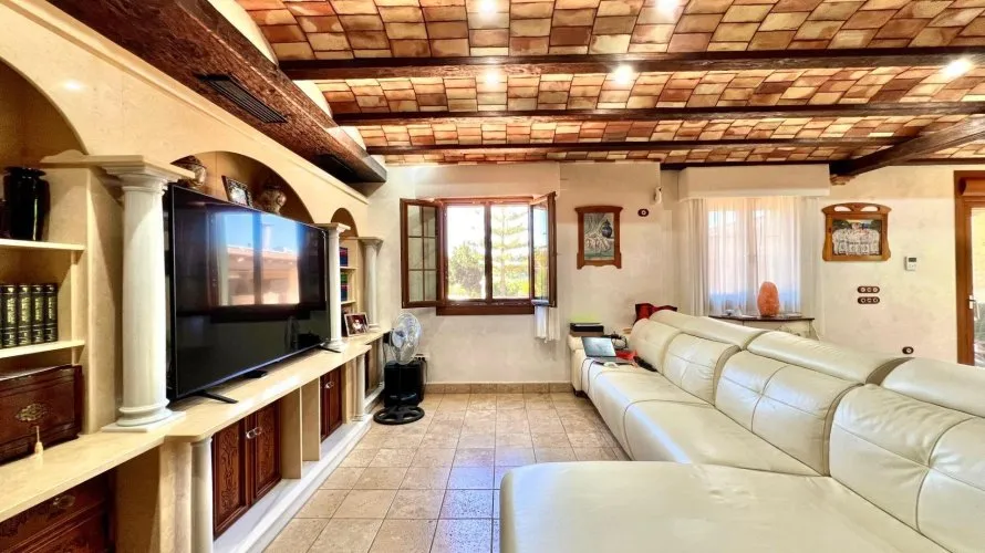 4 bedrooms villa for sale, Almoradi, Spain No. 2638 № 3