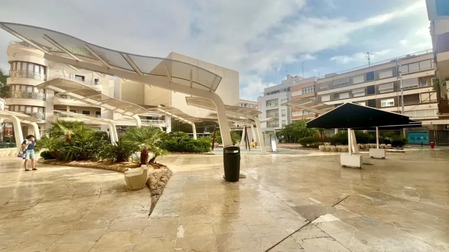 3 bedrooms apartment for sale, Torrevieja, Spain No. 2606 № 11