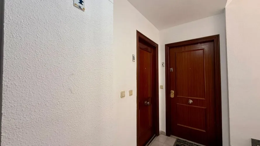 1 bedroom apartment for sale, Torrevieja, Spain No. 2565 № 6
