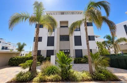 2 bedrooms apartment for sale, Los Alcazares, Spain No. 2603