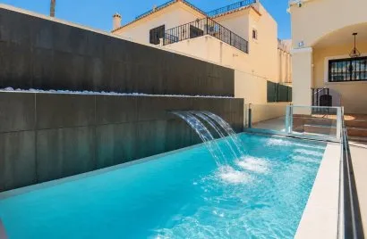 114m² villa for sale, Torrevieja, Spain No. 2584