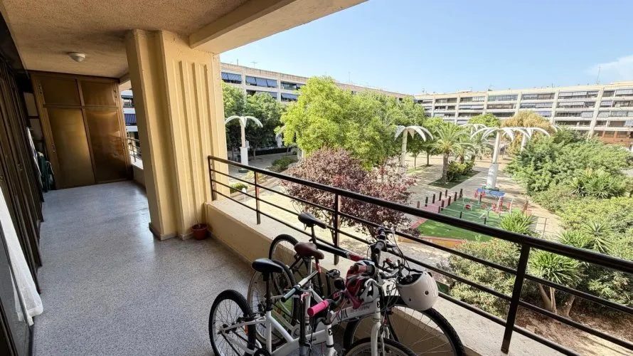 3 bedrooms apartment for sale, Guardamar del Segura, Spain No. 2564 № 2