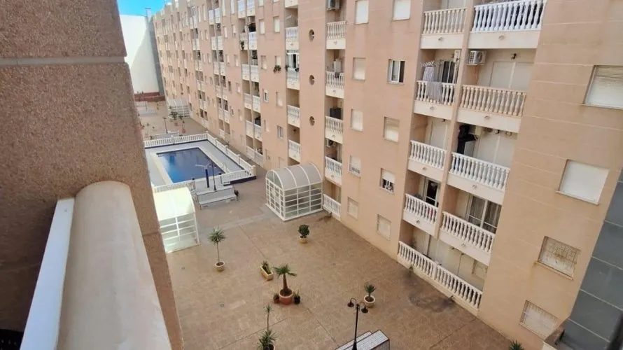 1 bedroom apartment for sale, Torrevieja, Spain No. 2616 № 1