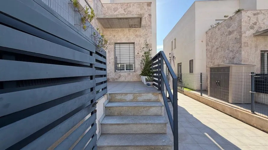 3 bedrooms house for sale, Torrevieja, Spain No. 2664 № 28
