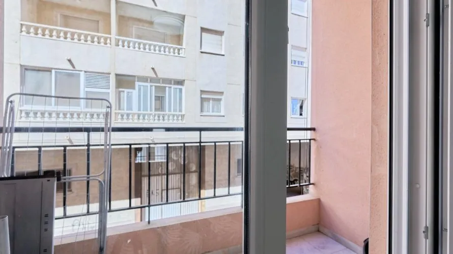 1 bedroom apartment for sale, Torrevieja, Spain No. 2666 № 6