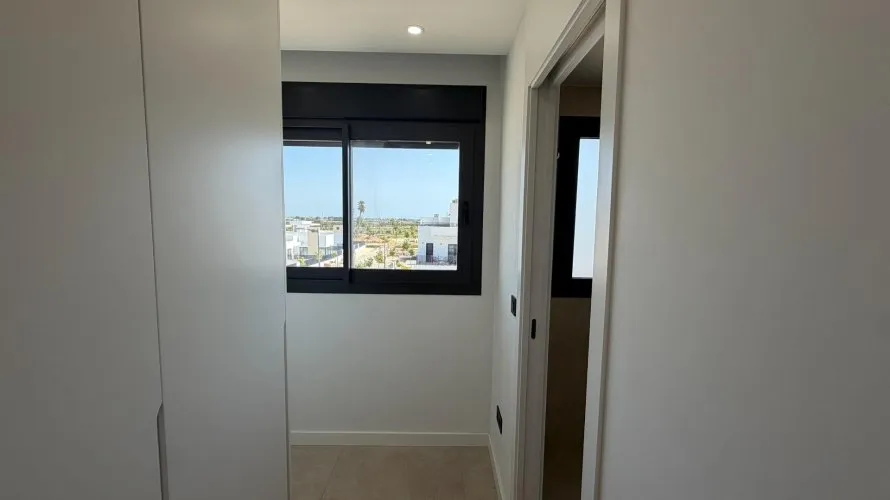 2 bedrooms apartment for sale, Los Alcazares, Spain No. 2603 № 26