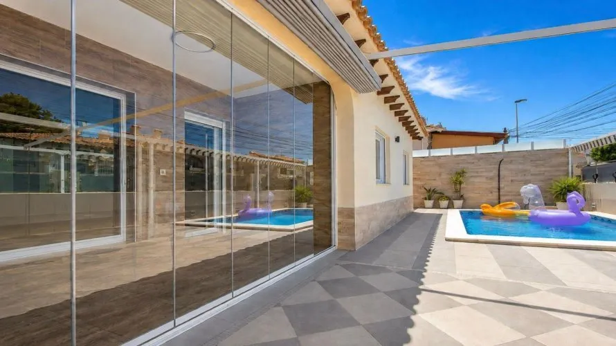 5 bedrooms house for sale, Los Balcones, Spain No. 2677 № 3