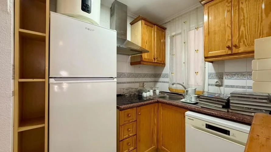 2 bedrooms apartment for sale, Torrevieja, Spain No. 2634 № 7