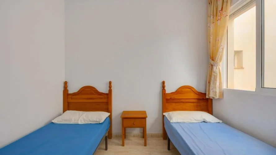 1 bedroom apartment for sale, Torrevieja, Spain No. 2505 № 12