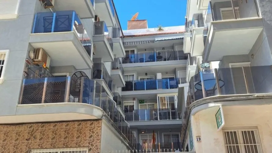 1 bedroom penthouse for sale, Torrevieja, Spain No. 2678 № 2
