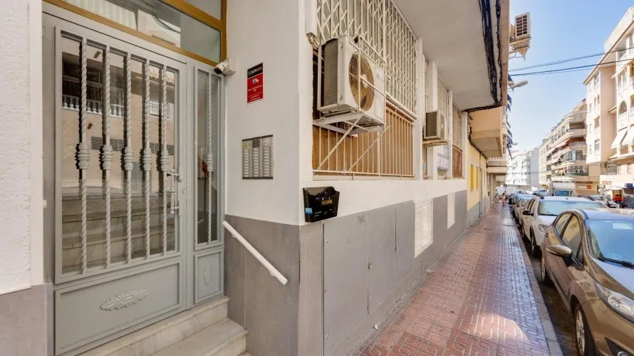 24m² apartment for sale, Torrevieja, Spain No. 2576 № 8